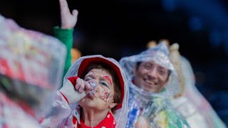 Weiberfastnacht Auftakt des Straßenkarnevals in Köln [upl. by Buiron201]