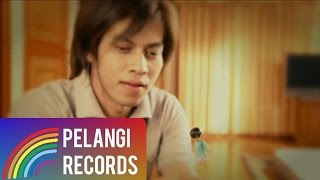 Matta  Pacarku Yang Cantik Official Music Video [upl. by Ocramed]