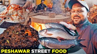 Aisi Angara Fish khai hai  Peshawar Street Food  Rambil Chapli Kabab at Taru Jabba Pakistan [upl. by Aicil809]