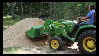 Moving 18 Yards of gravel with the John Deere 3025e [upl. by Merriam]