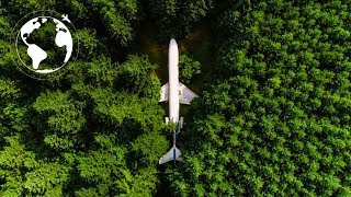 AIRPLANE CONVERTED to Functional HOME for Protection from ENVIRONMENTAL DISASTERS [upl. by Nerhe211]