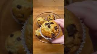 MUFFIN CON GOCCE DI CIOCCOLATO  ricetta facile [upl. by Yemrots]