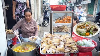 Phát thèm hủ tiếu gà ta 35ktô khách xếp hàng chờ mua đông như hội ở vỉa hè Sài Gòn [upl. by Patrizia]