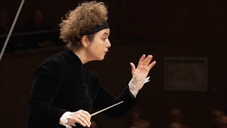 Haydn  Ouverture „L‘isola disabitata“ Hob 289  Stuttgarter Kammerorchester  Lera Auerbach [upl. by Akoyn]