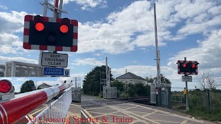 The New S60 Barriers at Golden High Hedges Level Crossing Lincolnshire [upl. by Harman]