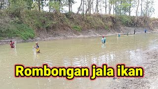 KETEMU ROMBONGAN LAGIMENJALA IKAN DI SUNGAI CIKANDUNG [upl. by Viridis]