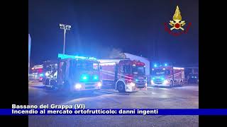 Bassano del Grappa VI Incendio al mercato ortofrutticolo danni ingenti 08072024 [upl. by Ahsenor]