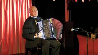 James LESUEUR accordéoniste concert [upl. by Sixele]