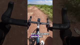 Está ruta era para bici gravel 😰 ciclismocarretera [upl. by Zetneuq]