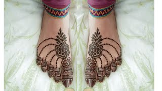 Easy Leg Mehndi Design For Karwa Chauth  Simple Feet Mehendi Design [upl. by Cartie]