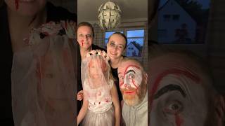 Jule schminkt uns zu Halloween 🎃 familie halloween schminken [upl. by Wyatt263]