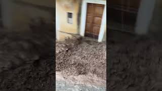 Maltempo Calabria alluvione lampo travolge Lungro [upl. by Tjaden691]