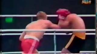 19770614  Carlos Palomino vs Dave Boy Green [upl. by Danieu]