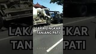 LAKA LINGKAR MOBIL MOLEN VS ELEP ISUZU fypシ゚viral patinews 1tranding shorts rell vlogs isuzu [upl. by Ynahteb663]