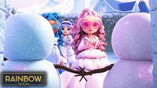 The Fortress of Snowballs ☃️  Season 5 Episode 12  Rainbow High [upl. by Anires707]