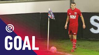 OUSSAMA IDRISSI DOET HET INEENS VANUIT DE CORNER 🥶  sc Heerenveen  AZ 27012019  Goal [upl. by Sinnaiy]