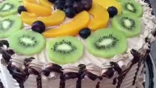 DECORACION SENCILLA DE FRUTAS EN PASTEL O TORTA O BIZCOCHO [upl. by Ninon]