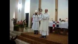 EL DIACONO MISIONERO FERNANDO MARÍN CON EL SANTÍSIMO SACRAMENTO DEL ALTAR [upl. by Airbas345]