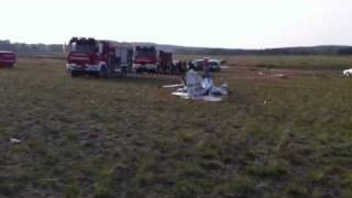 Drei Tote bei Flugzeugunglück in Saarmund nahe Berlin 1 [upl. by Tneciv]