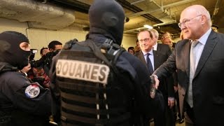 18 octobre 2015  Visite de François Hollande suite à une saisie douanière exceptionnelle [upl. by Atiuqihc]