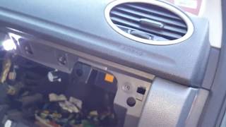 Install Aux in 6000 CD Ford focus mk 2  Instalare auxiliar ford focus 2 [upl. by Anyk]