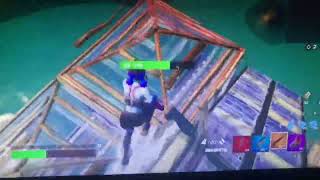 Fortnite  Intel celeron 27gHz HD graphics da ruim e da pior 8gb slot único windows puxou 13gb [upl. by Ylecic]