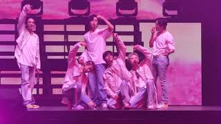 Broken Melodies  NCT Dream 240926 Chicago 4K [upl. by Adnolrehs]