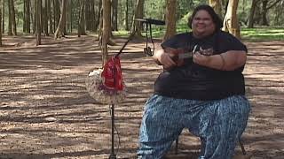 Israel quotIZquot Kamakawiwoʻole  quotKanaʻi Aupuniquot Live [upl. by Mulvihill479]