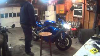 triumph daytona 955i cold start [upl. by Niajneb]