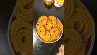 संपेपर्यंत crispy राहणारी बिनाभाजणीची पोह्याची चकली kurkurit chakli  poha chakli recipe in marathi [upl. by Analed]