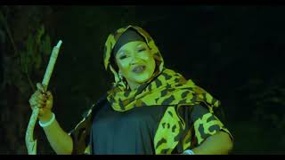 Safi Diabate  NE BA YE DEN WOLO clip officiel 4k [upl. by Meingoldas177]