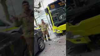 Unfall am Dornbirner Bahnhof Bus kracht in Gebäude [upl. by Akire740]