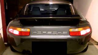 Porsche 928 S4 Sound [upl. by Thedric929]