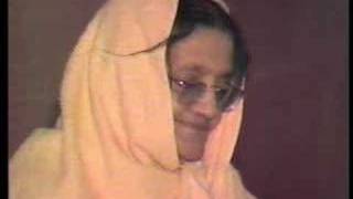 Ma Anandamayi listens to pranam mantras [upl. by Ylluz]