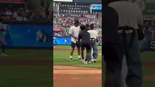 Jalen Brunson throws out first pitch to Marcus Stroman [upl. by Htidra]