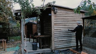 4 ¡Casa de Madera con una Ventana NUEVA [upl. by Thorley168]