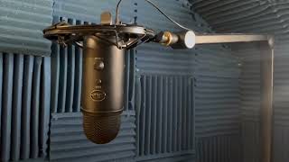 Logitech for Creators Blue Yeticaster Pro Broadcast Bundle Review make sure a condenser mic is what [upl. by Parik]