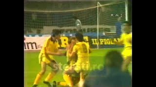 Gol Boloni in RomaniaItalia 10 1983 Comentariul Cristian Topescu [upl. by Dellora387]