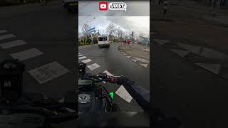 WIE RIJDEN ER NU NOG MOTOR koud drift nederlands [upl. by Elleirda]