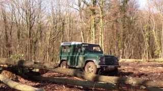 Land Rover Defender 300Tdi Bois ChampagneOise [upl. by Natala831]