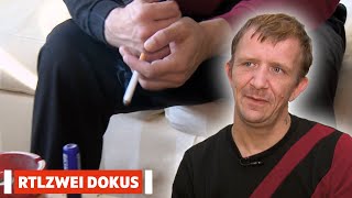 Dennis’ Pechsträhne  Armes Deutschland  RTLZWEI Dokus [upl. by Nialb519]