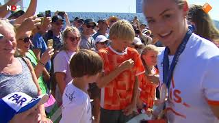 Lieke Klaver received by fans • Can you give me your autograph [upl. by Annora]