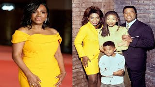 Brandy Sends Her Former Moesha Stepmother Sheryl Lee Ralph a Very Merry Christmas Gift [upl. by Eened864]