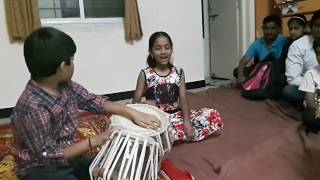 SOHAM GORANE AMAZING PLAYING TABLA quotDIL KI TAPISHquot WITH ANJALI GAIKWADKATYAR KALJAT GHUSLI [upl. by Ursel]