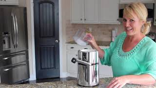 Best Ice Crusher Review  Nuvantee Ice Crusher [upl. by Tunnell]