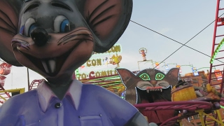 Ratón Vacilón Con Gato Comilón  Feria de Albacete 2016 [upl. by Aicelaf]