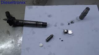 BOSCH PIEZO INJECTOR ASSEMBLING amp DISMENTALLING [upl. by Nelyag117]