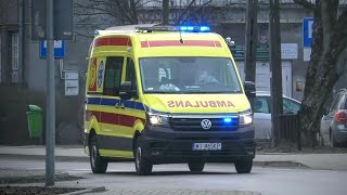 Alarmowo Ambulans Volkswagen Crafter z WSPRiTS Meditrans Warszawa przez Otwock [upl. by Orten987]