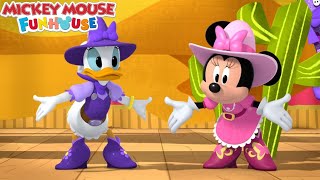 Mickey Mouse Funhouse S03E06 Missing Buttons and Bows  Disney Junior  Review [upl. by Atiras]