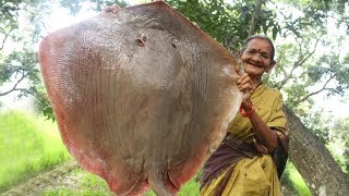 How to Cook a Big Stingray  Marbled Electric Ray Fish By My Grandmother  Myna Street Food [upl. by Jameson]